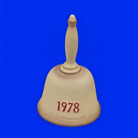 #110 Hummel TMK-5 Let's Sing Boy Figurine & 1st Ed. 1978 bas-relief Goebel Bell - Picture 15 of 16